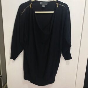 Chelsea & Theodore Navy blue 3/4 sleeve cowl neck sweater